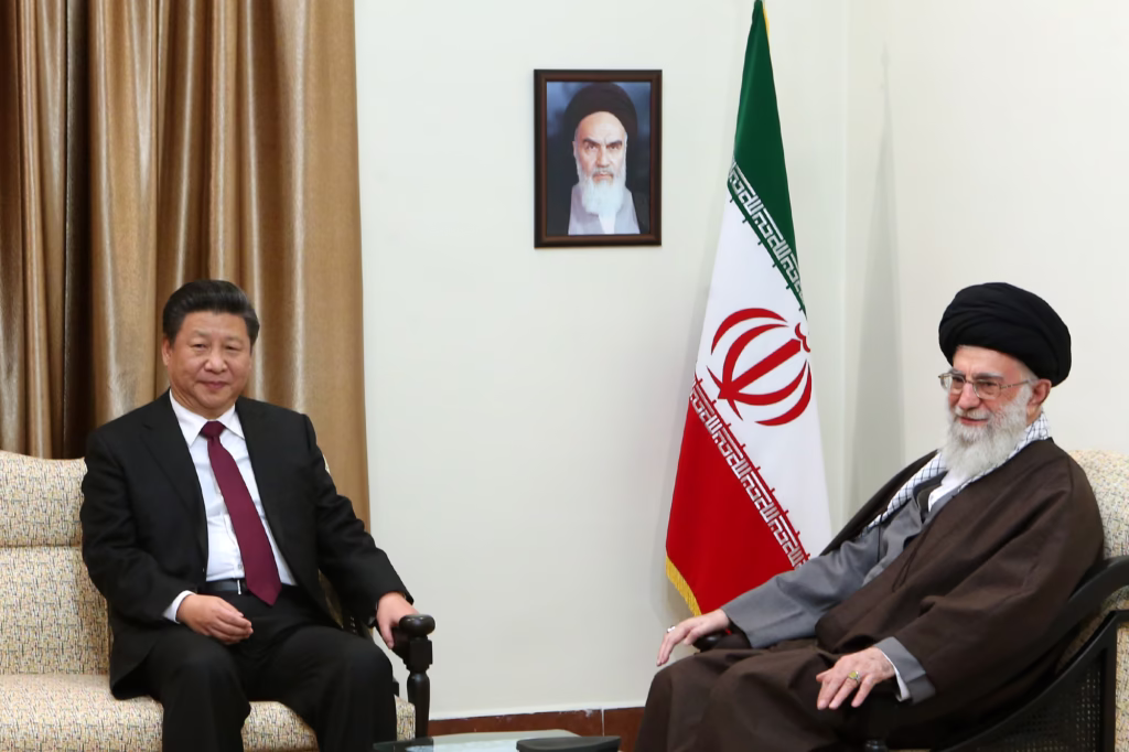 Ayatollah Ali Khamenei meets Xi Jinping in Tehran (archive photo).