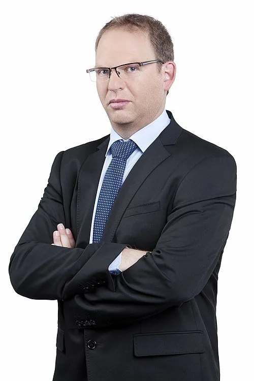 Aviad Glickman, Channel 13 legal affairs reporter